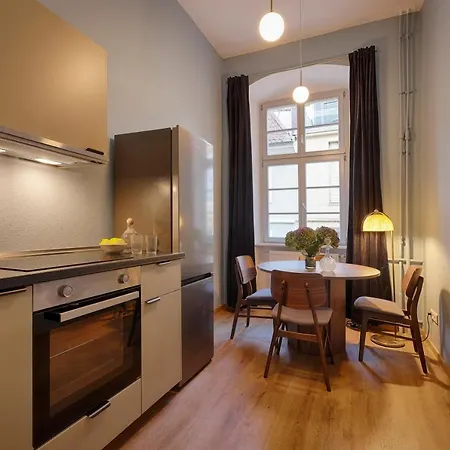 Homie Stay Balthasar Apartment
